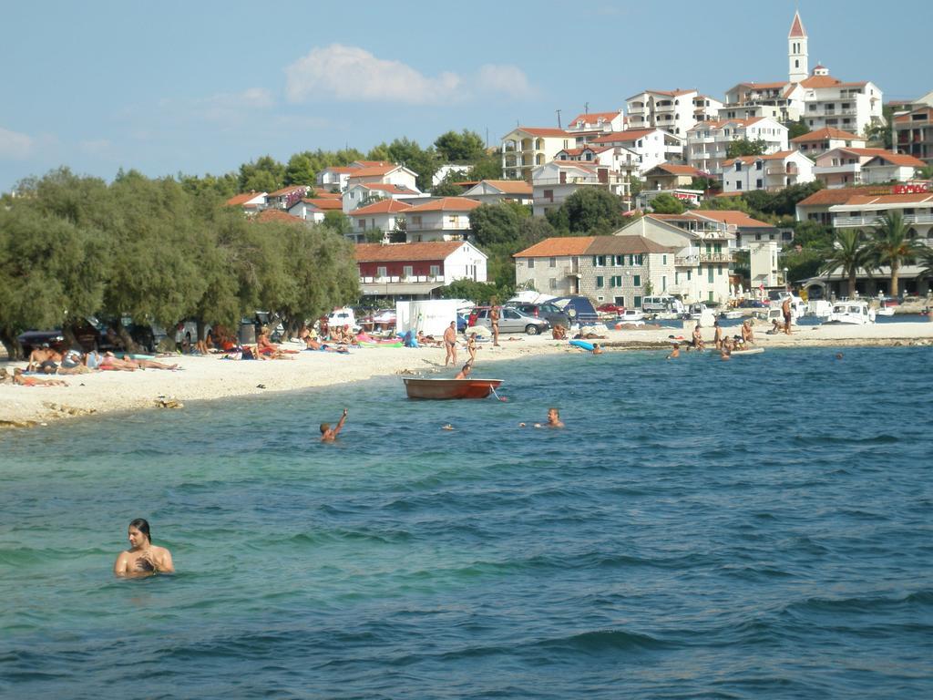 Viktorija Apartments Seget Vranjica Exterior foto